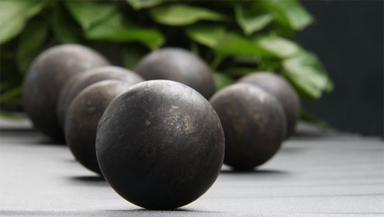 Fábrica de salida 20mm 100mm Medios de bola de molienda Minería de cemento bolas de acero forjado para molino de molienda mineral