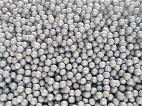 Esfera de molienda de acero forjada a medida 30mm-150mm Esferas de rodamiento de molino de bolas para industrias de energía de cemento de minas