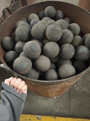 Esfera de acero de molienda de alta calidad de 30 mm 50 mm 100 mm forjada para planta de energía de cemento de molino de bolas