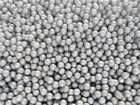 Esfera de molienda de acero forjada a medida 30mm-150mm Esferas de rodamiento de molino de bolas para industrias de energía de cemento de minas